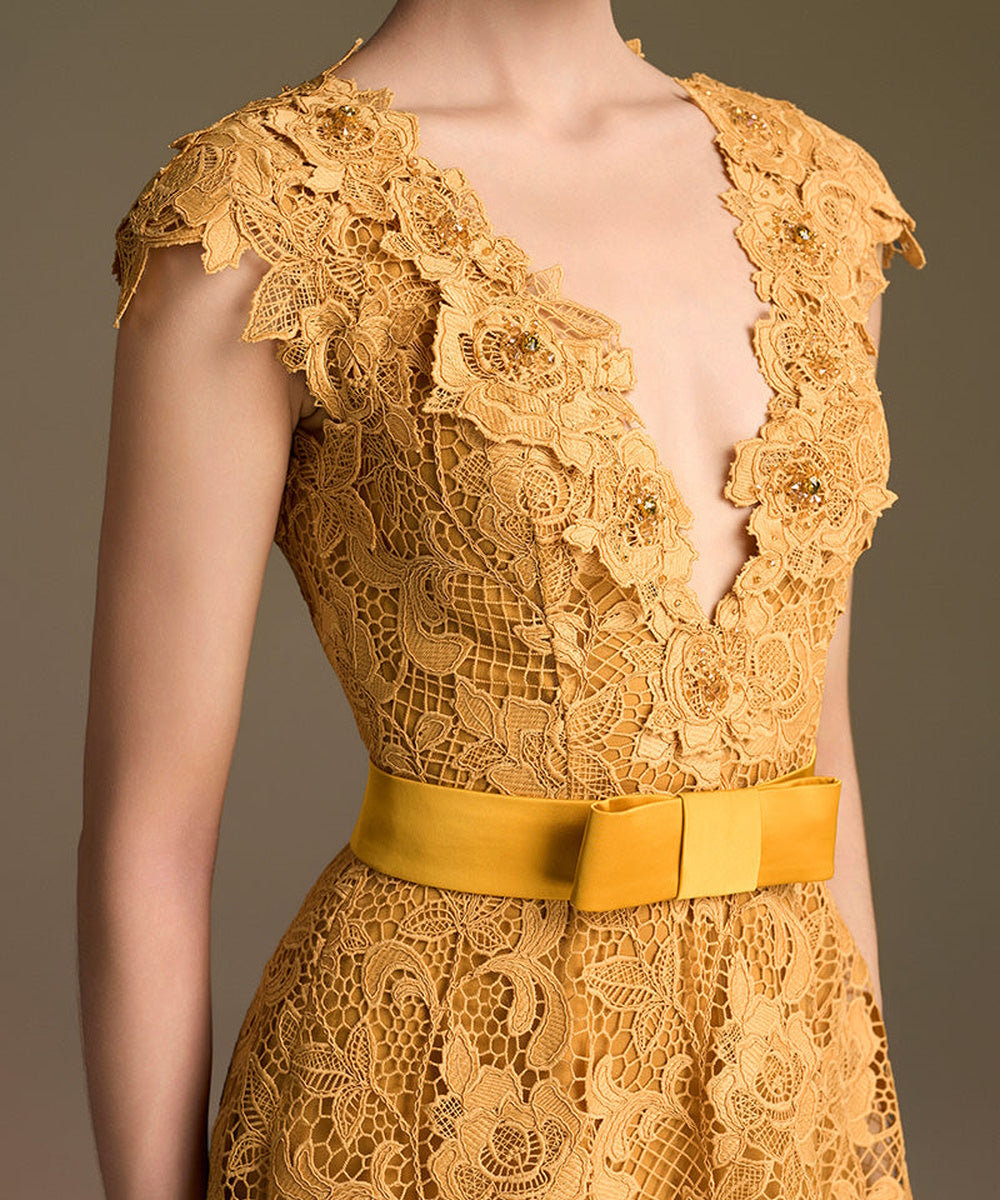 Golden Lace V-Neck Cap Sleeve Long Formal Evening Gown With Satin Bow Sash