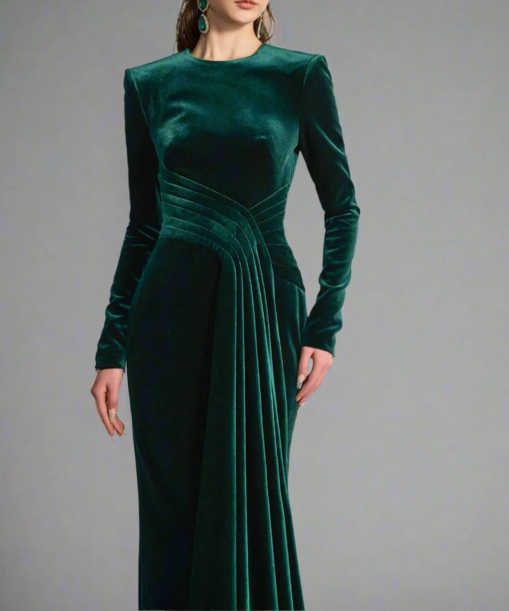 Emerald Green Velvet Round Neck Long Sleeve Diagonal Pleated Mermaid Train Evening Gown