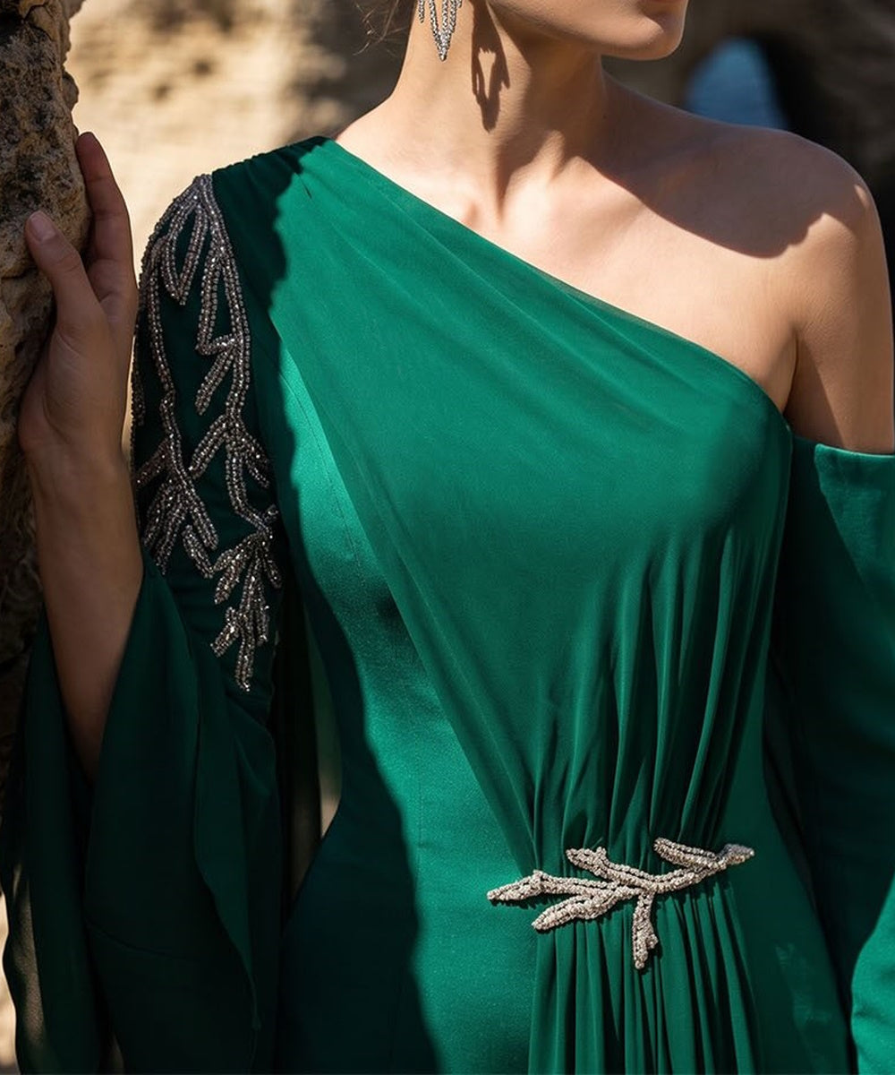 Emerald Green One‑Shoulder Beaded Mermaid Evening Gown With Cape Sleeve